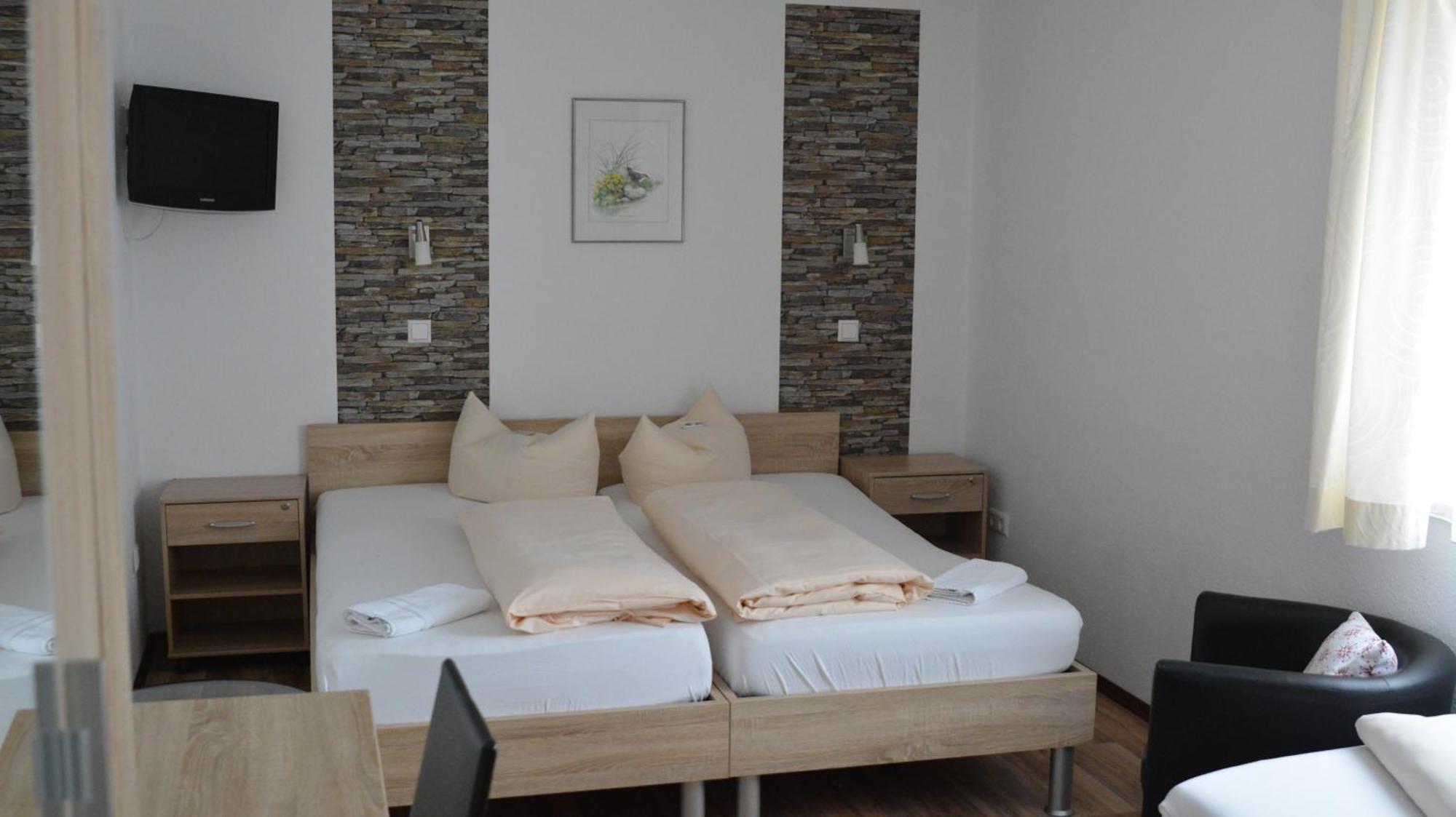 Hotel-Gasthof Zur Rose Вайсенхорн Номер фото