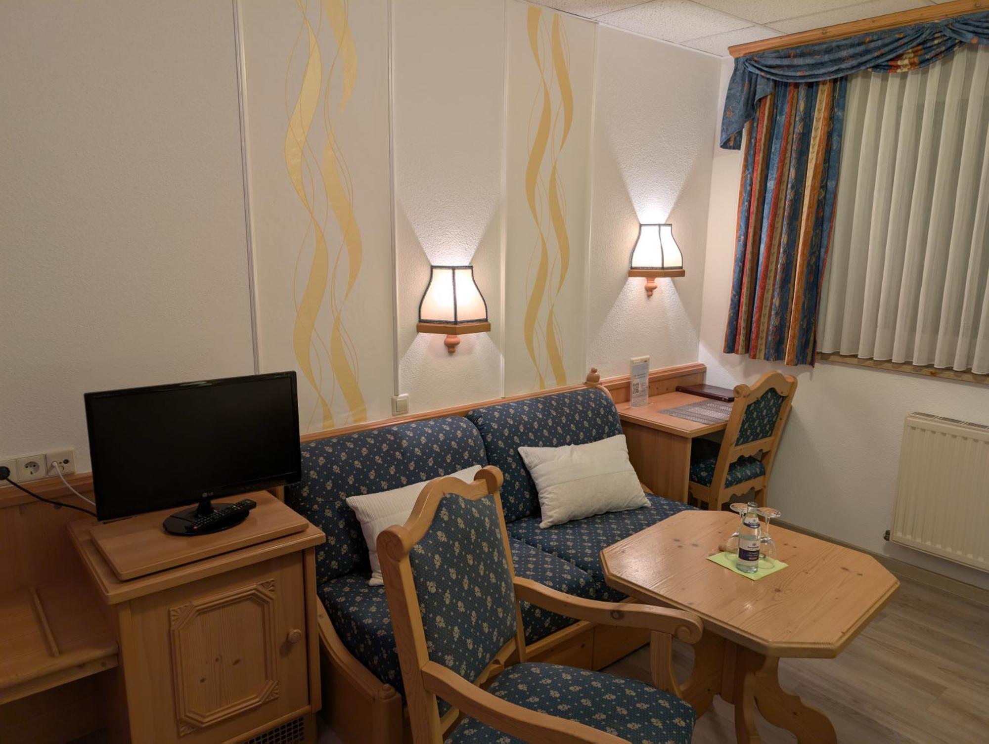 Hotel-Gasthof Zur Rose Вайсенхорн Номер фото
